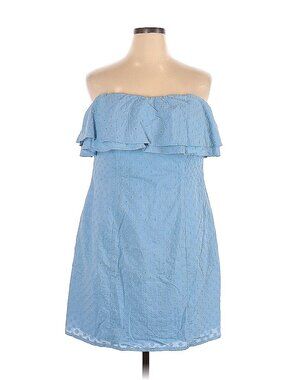 Forever 21 Ruffle Top Eyelet Strapless Dress